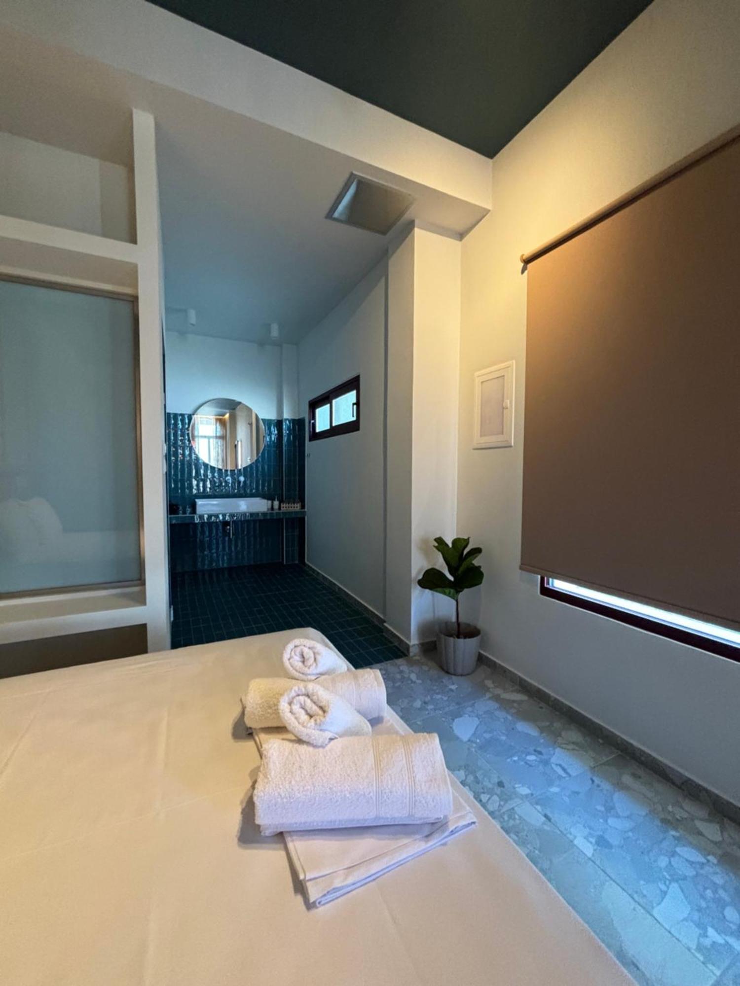 Take Me Here With A Sea View By Salt Apartments Volos Exterior photo